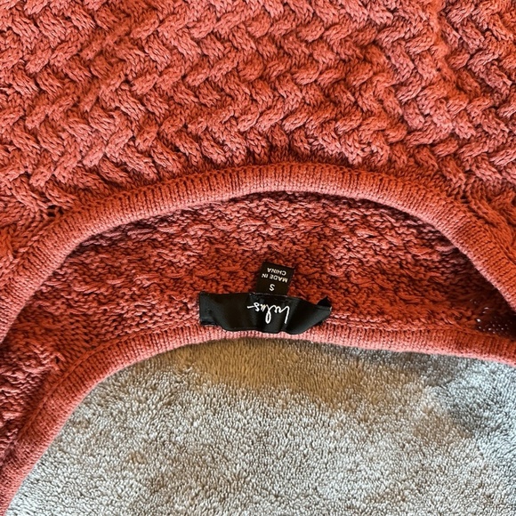 Lulus Knit Red Long Sleeve Crop Sweater Top Size Small - Picture 3 of 3